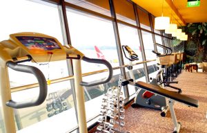10-best-airport-gyms-world gym at an airport